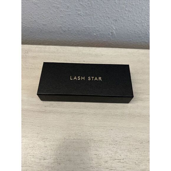 LASH Star Visionary Silk Lashes 003 One Pair Of New Lashes NIB - Picture 3 of 9